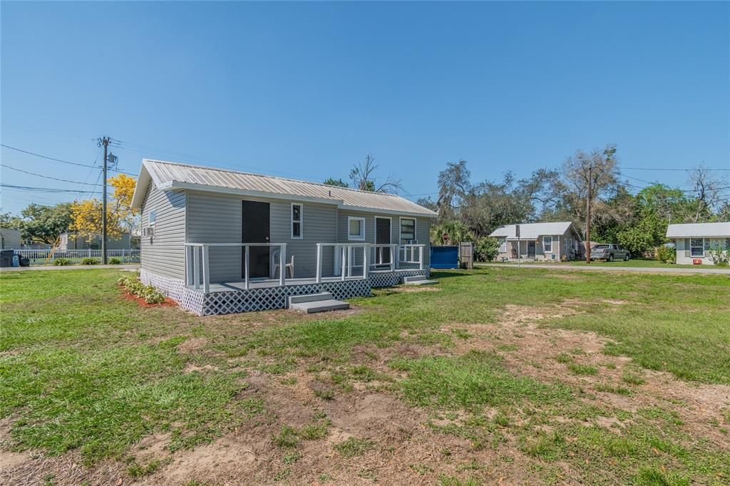 Backyard, Exterior