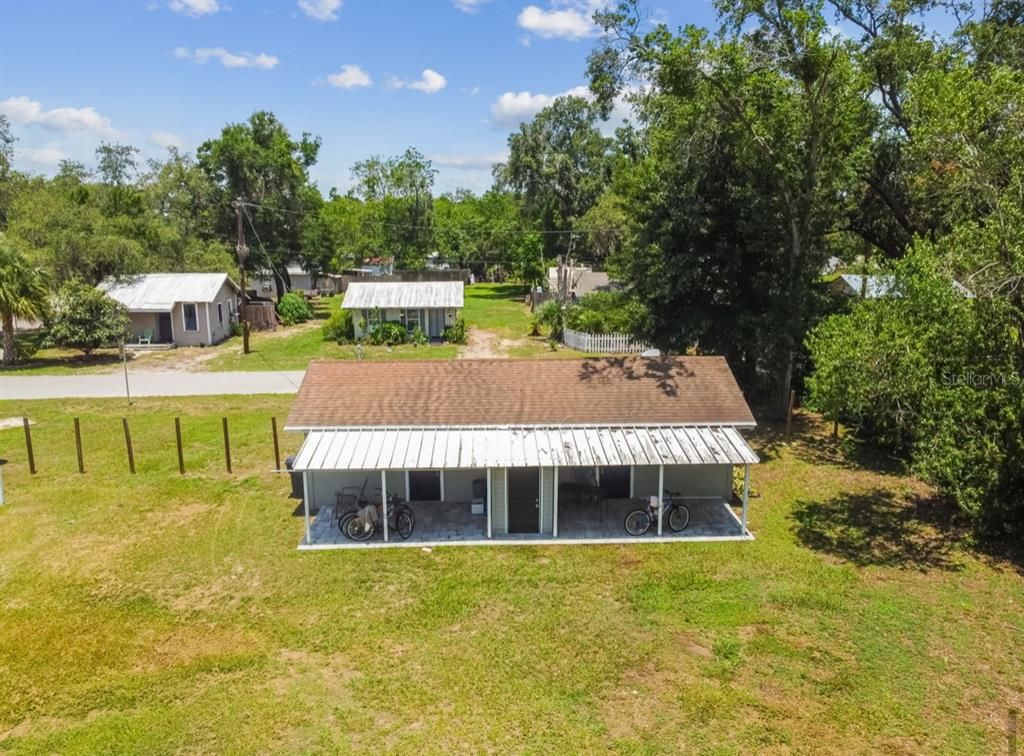 Exterior, Drone