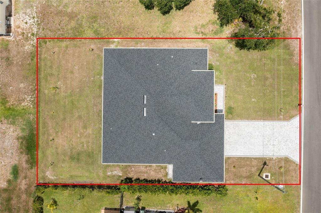 Exterior, Drone