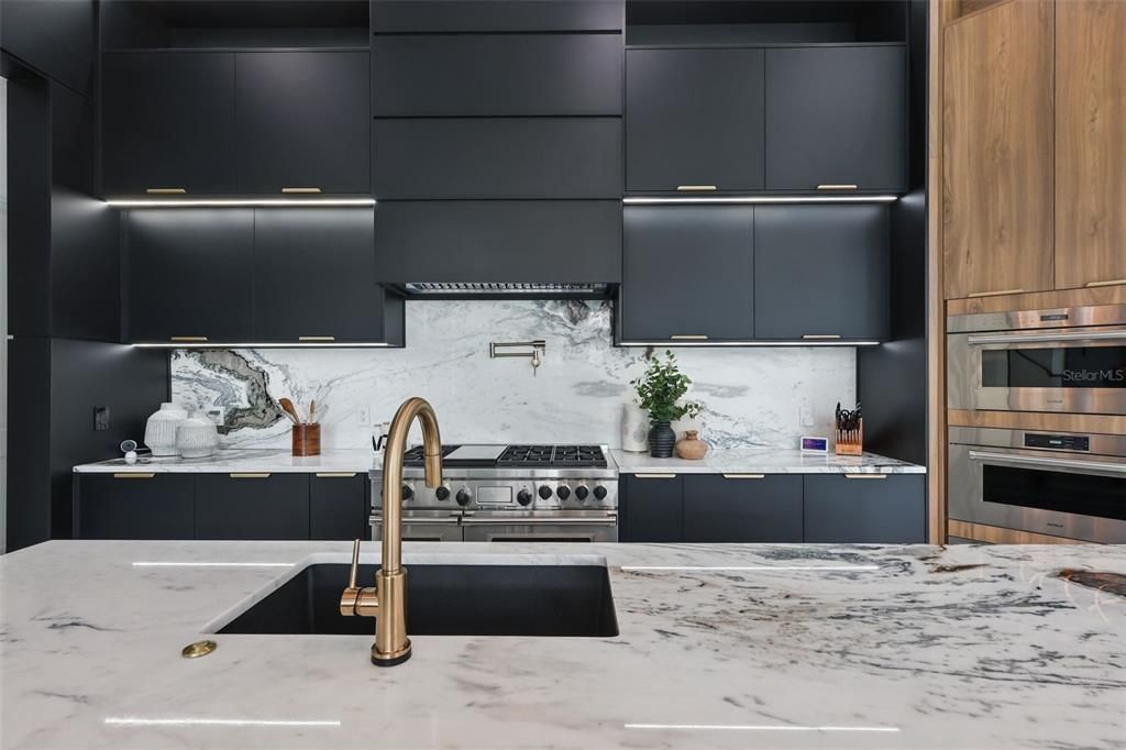 Interior, Kitchen, Stainless Steel Appliances