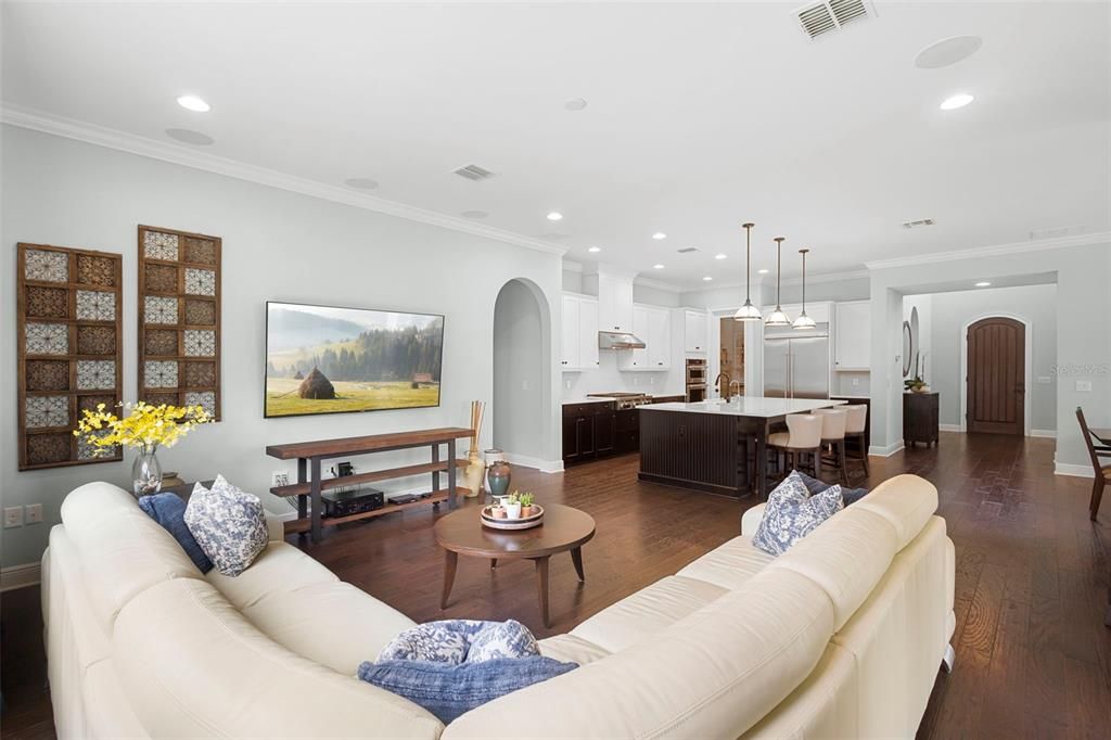 Interior, Kitchen, Living room, Pendant Lights, Recessed Lighting, Stainless Steel Appliances, Wood Texture Flooring