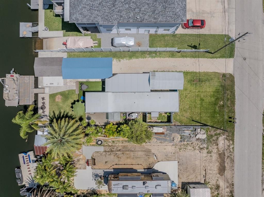 Exterior, Drone