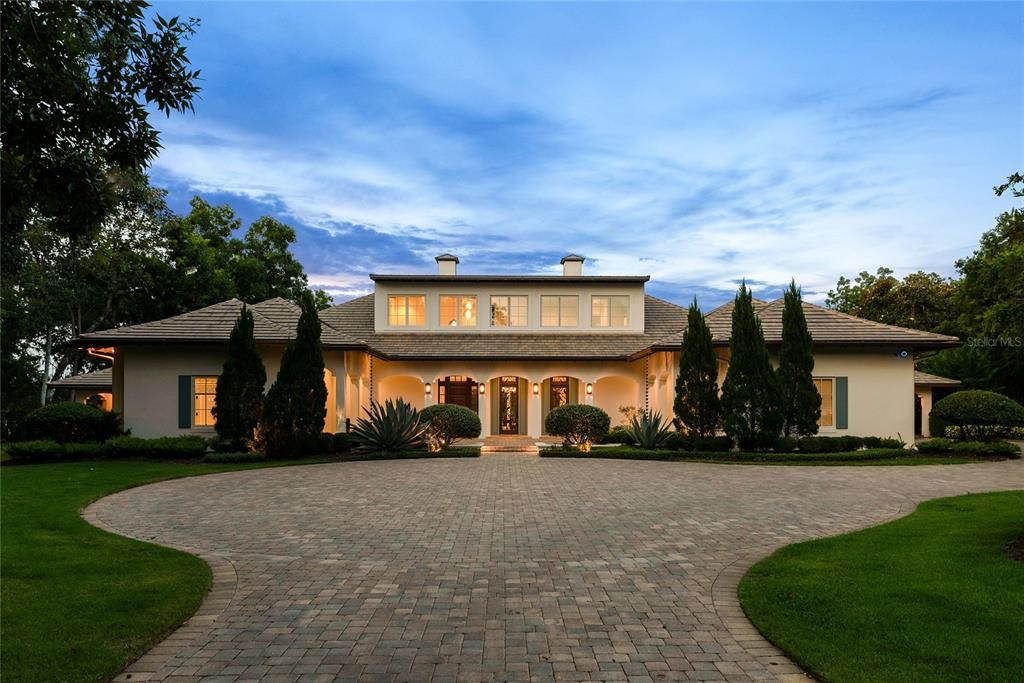 Exterior, Facade, Mediterranean