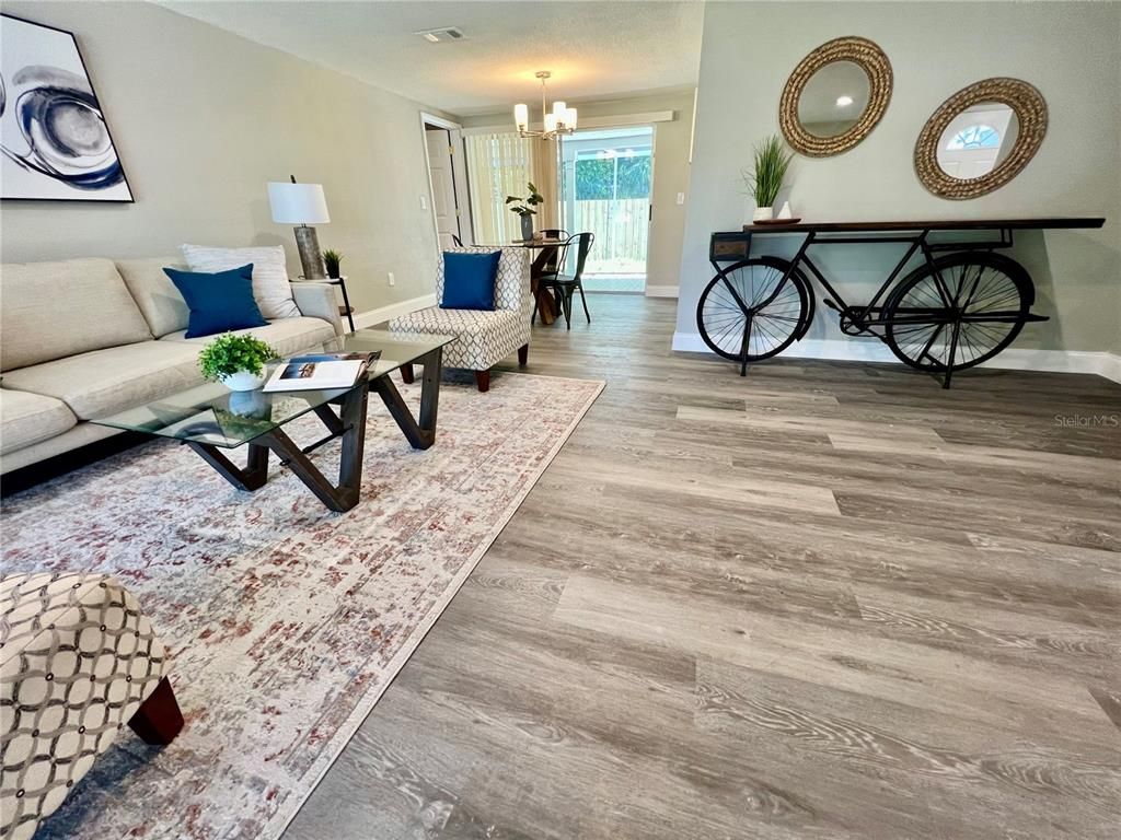 Chandelier, Interior, Living room, Recessed Lighting, Wood Texture Flooring