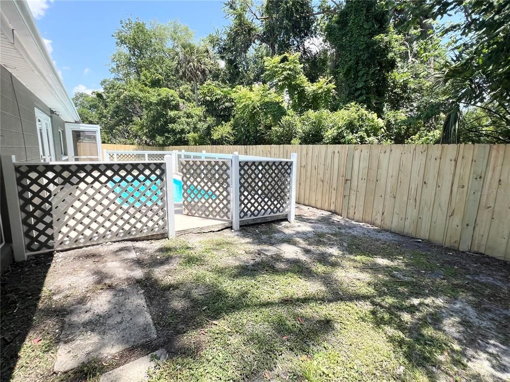 Backyard, Exterior