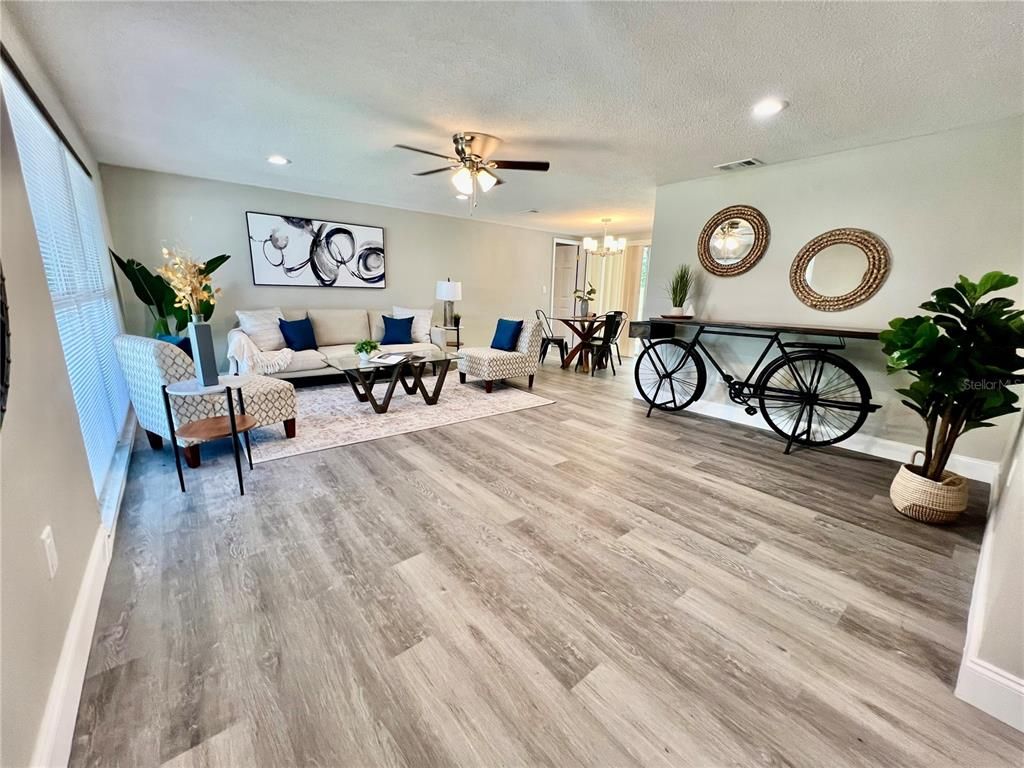 Interior, Living room, Recessed Lighting, Wood Texture Flooring