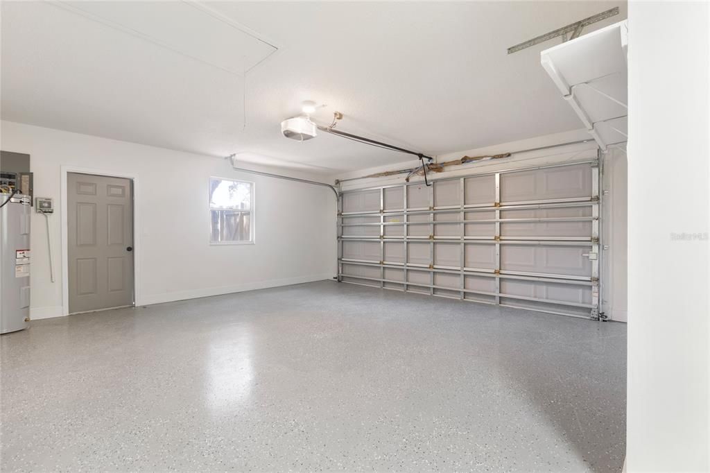 Garage, Interior