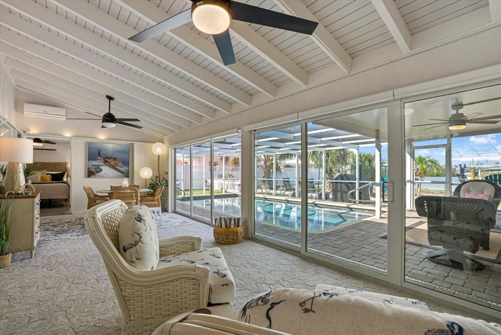 Dining room, Interior, Sun Room