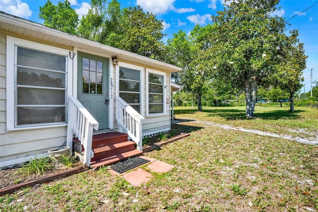 Backyard, Exterior