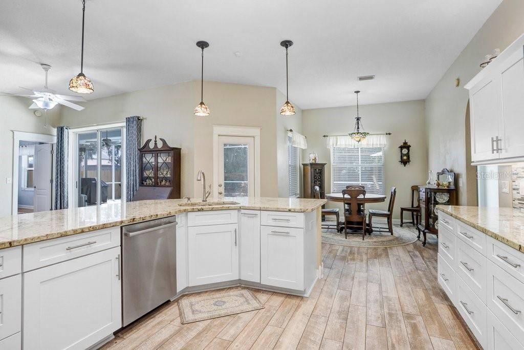 Dining room, Interior, Kitchen, Pendant Lights, Wood Texture Flooring