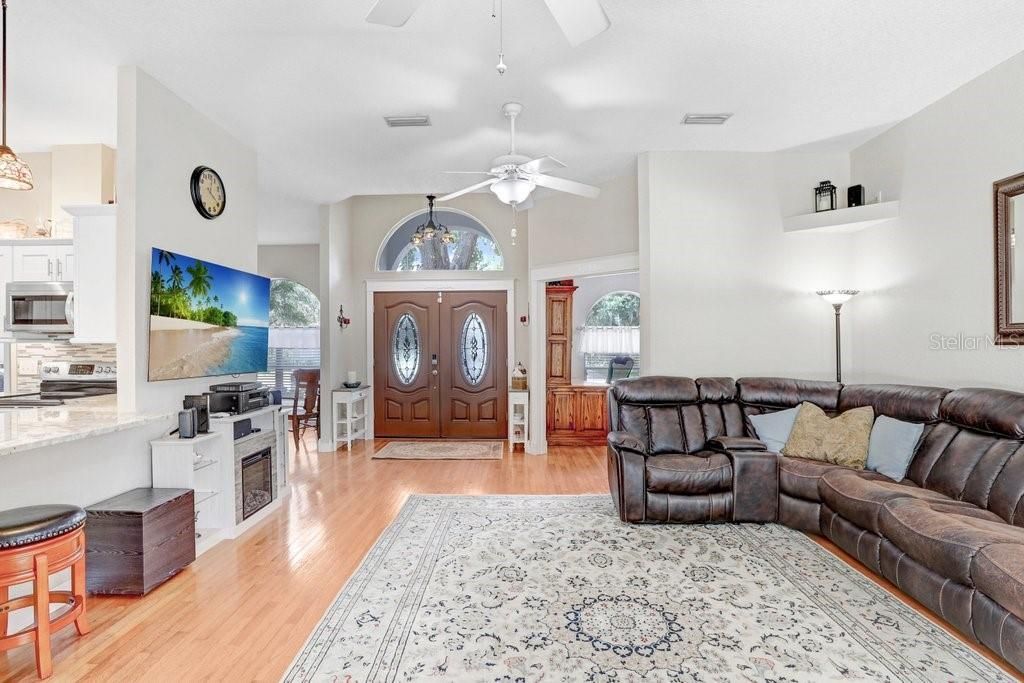Interior, Living room, Pendant Lights, Wood Texture Flooring