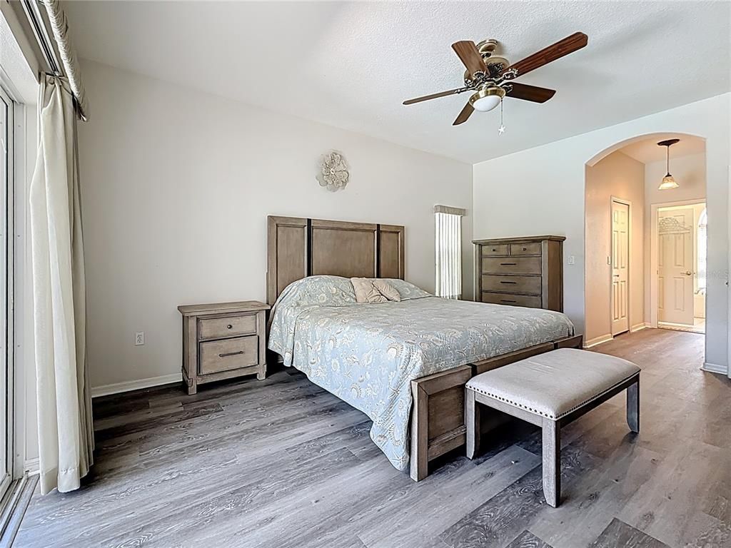 Bedroom, Interior, Pendant Lights, Wood Texture Flooring