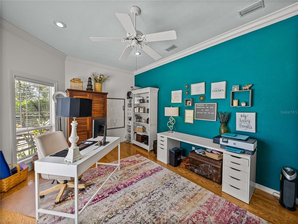 Home Office, Interior, Recessed Lighting, Wood Texture Flooring