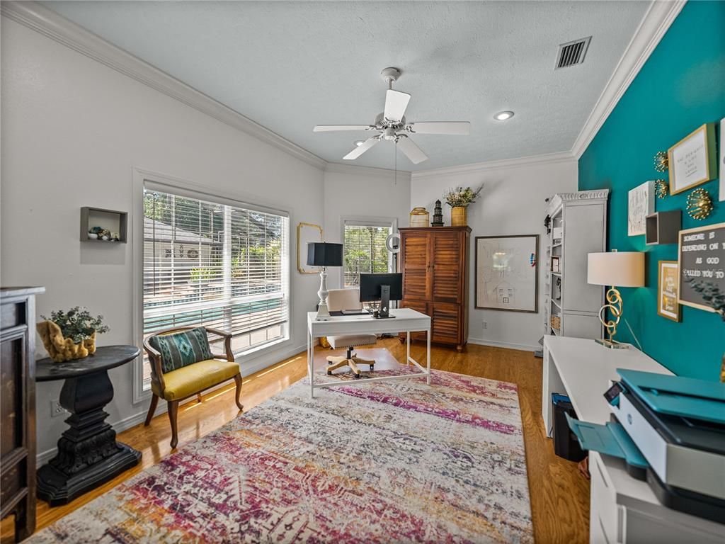 Home Office, Interior, Recessed Lighting, Wood Texture Flooring