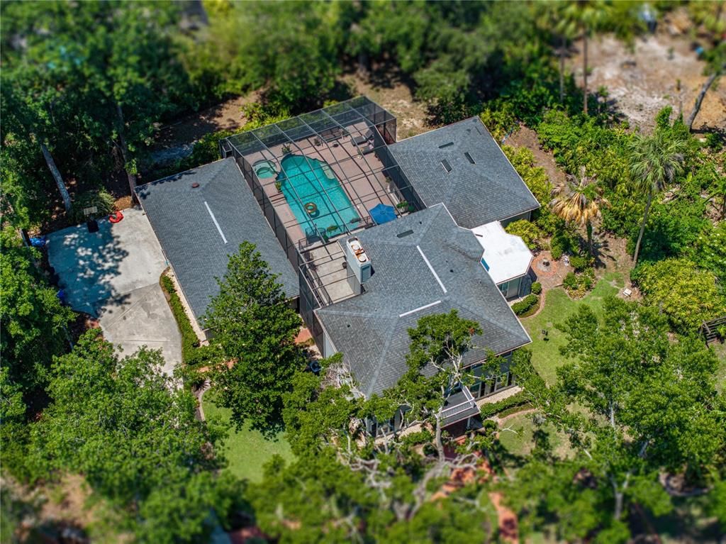 Exterior, Drone