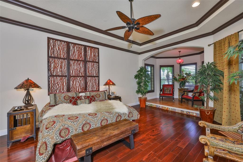 Bedroom, Interior, Pendant Lights, Recessed Lighting, Wood Texture Flooring