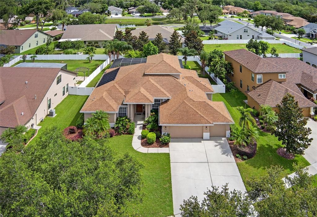 Exterior, Drone