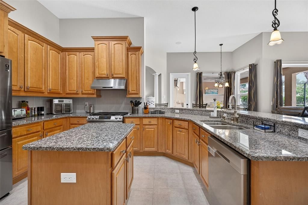 Interior, Kitchen, Pendant Lights, Stainless Steel Appliances