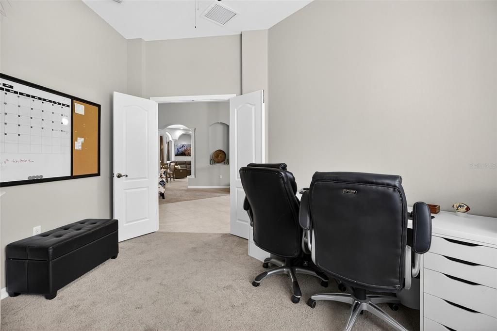 Home Office, Interior