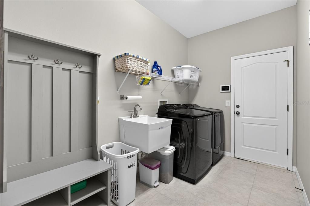 Interior, Washer