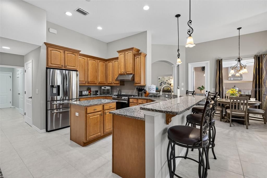 Dining room, Interior, Kitchen, Pendant Lights, Recessed Lighting, Stainless Steel Appliances