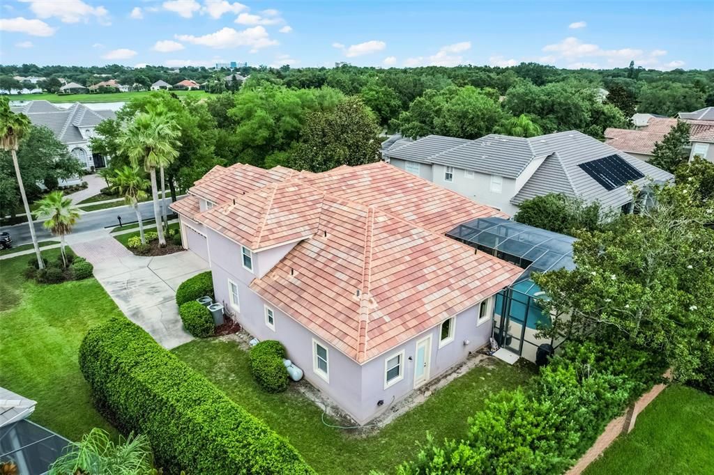 Exterior, Drone