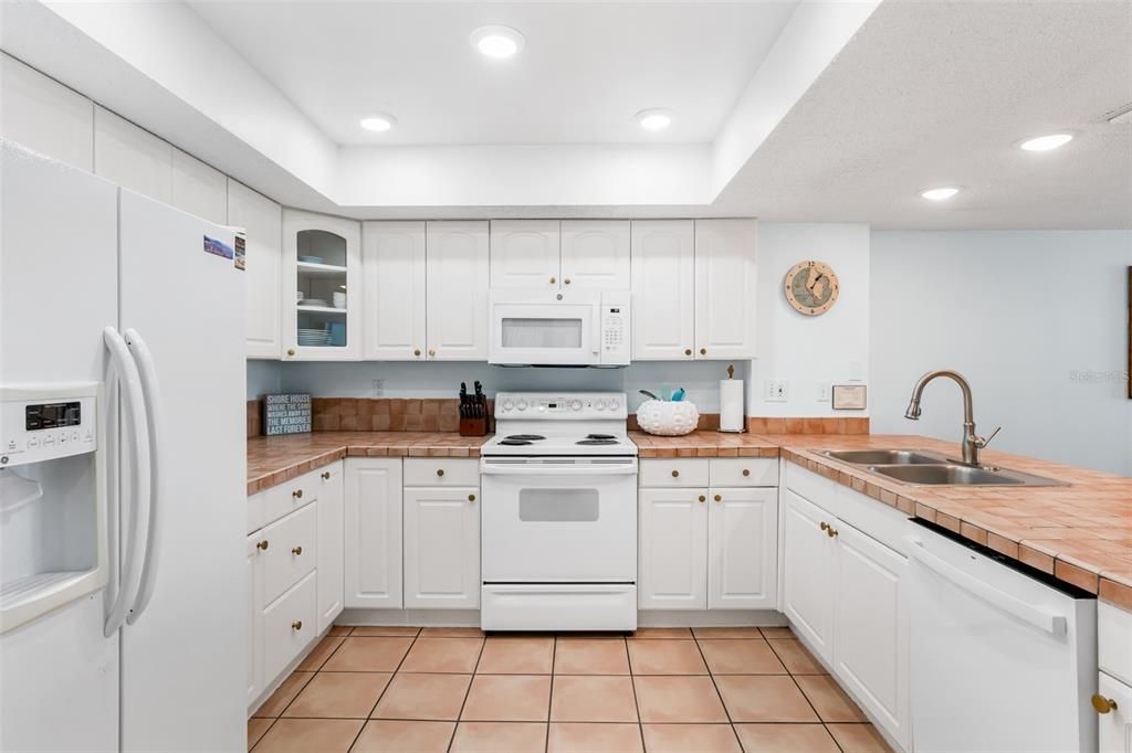 Interior, Kitchen, Recessed Lighting, Tile Countertops