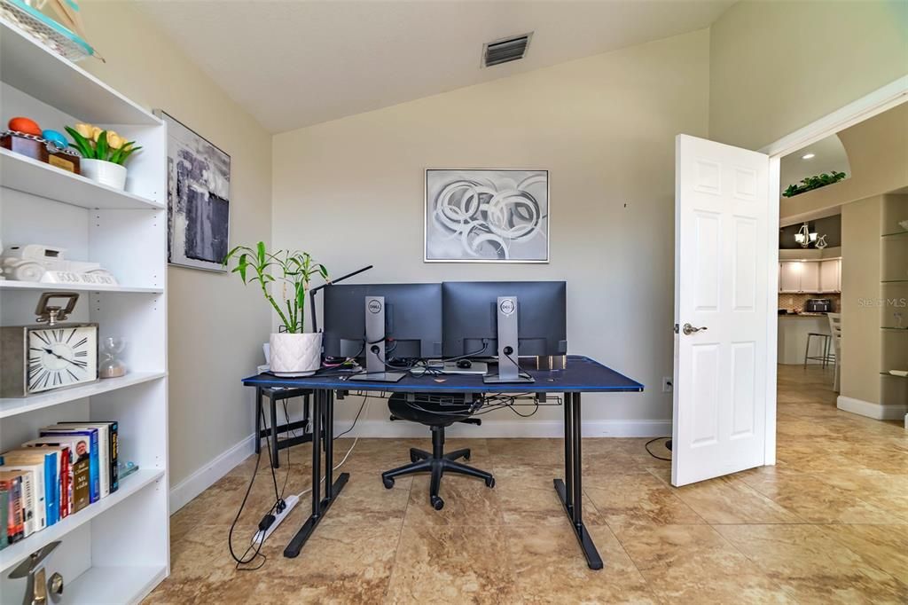 Home Office, Interior
