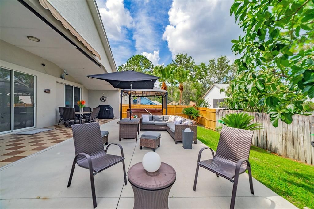 Backyard, Exterior