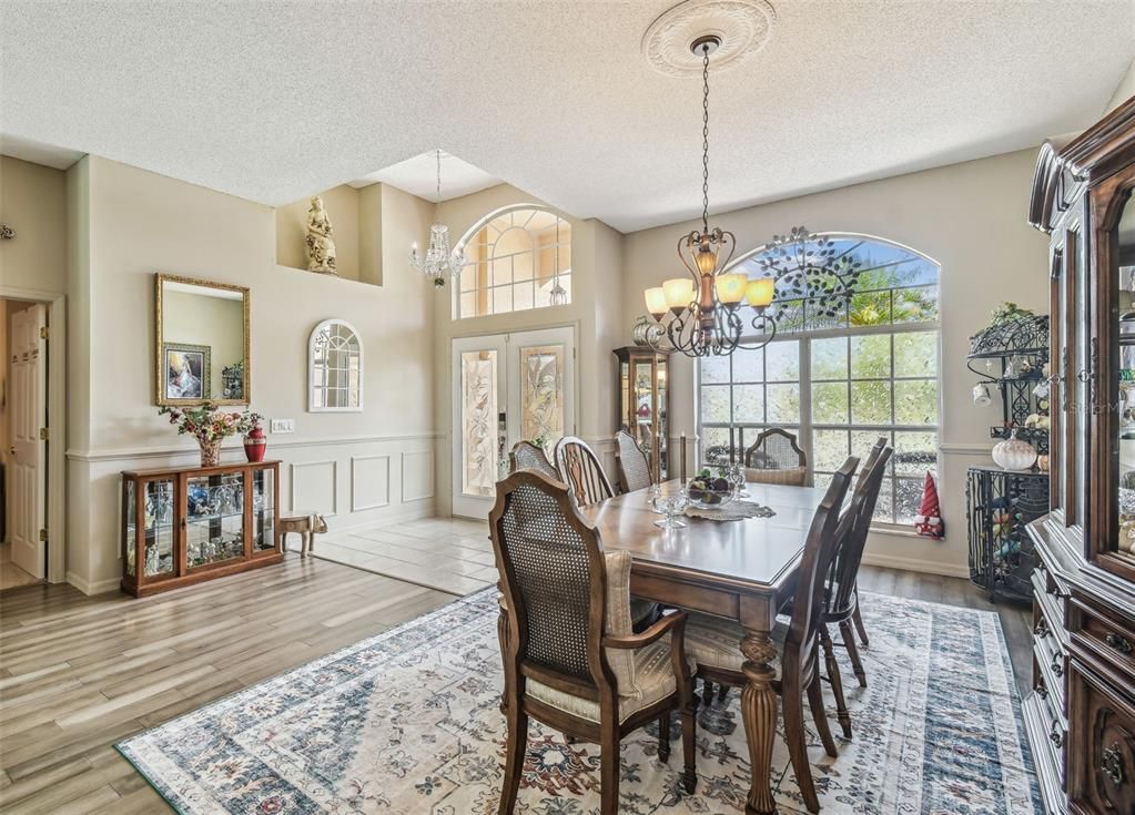 Chandelier, Dining room, Interior, Wood Texture Flooring
