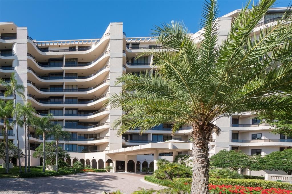 Exterior, Facade, Condo Building