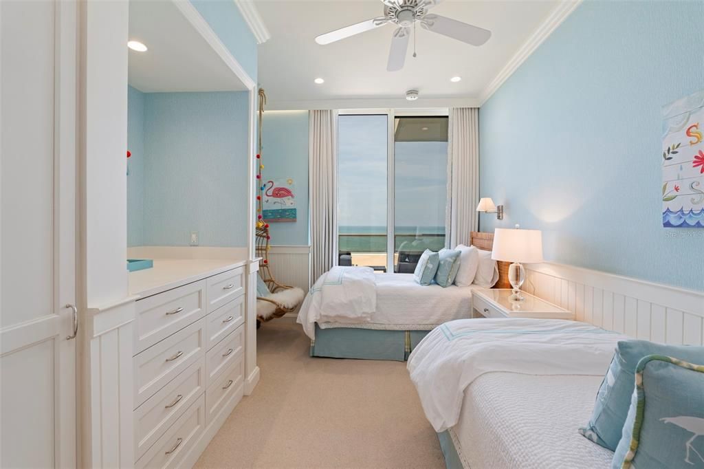 Bedroom, Interior, Recessed Lighting, Water