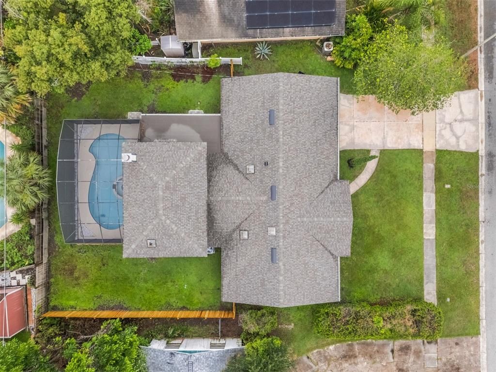 Exterior, Drone