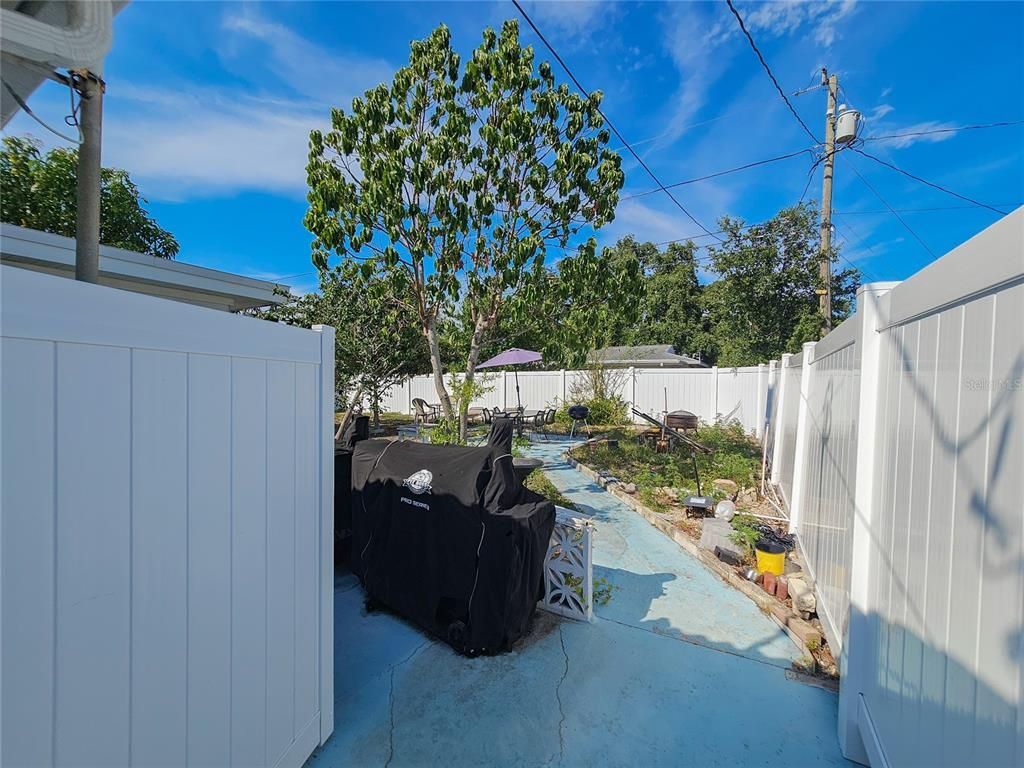 Backyard, Exterior