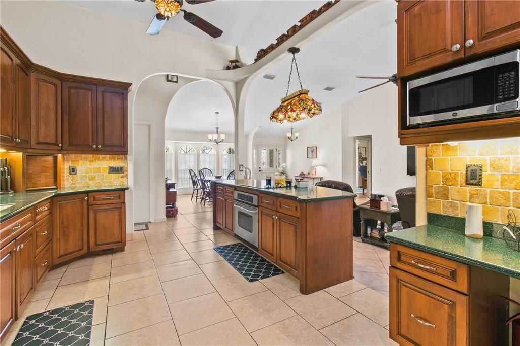 Chandelier, Dining room, Interior, Kitchen, Pendant Lights