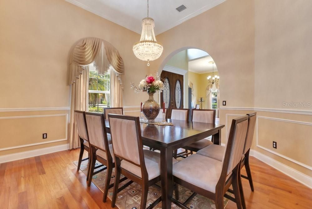 Chandelier, Dining room, Interior, Wood Texture Flooring
