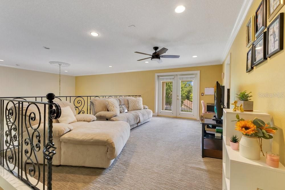 Bedroom, Interior, Living room, Recessed Lighting