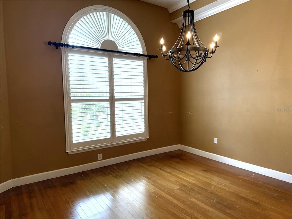 Chandelier, Empty room, Interior, Pendant Lights, Wood Texture Flooring