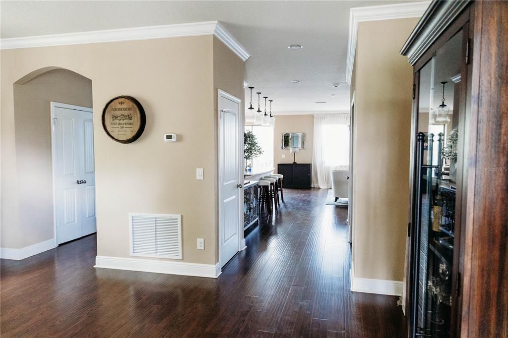 Interior, Pendant Lights, Recessed Lighting, Wood Texture Flooring