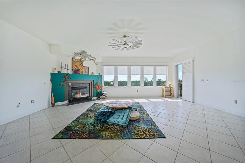 Empty room, Fireplace, Interior