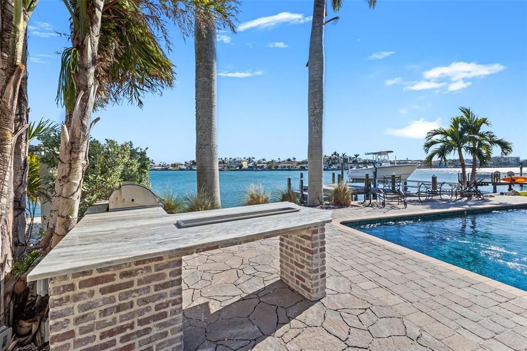 Exterior, Pool, Water