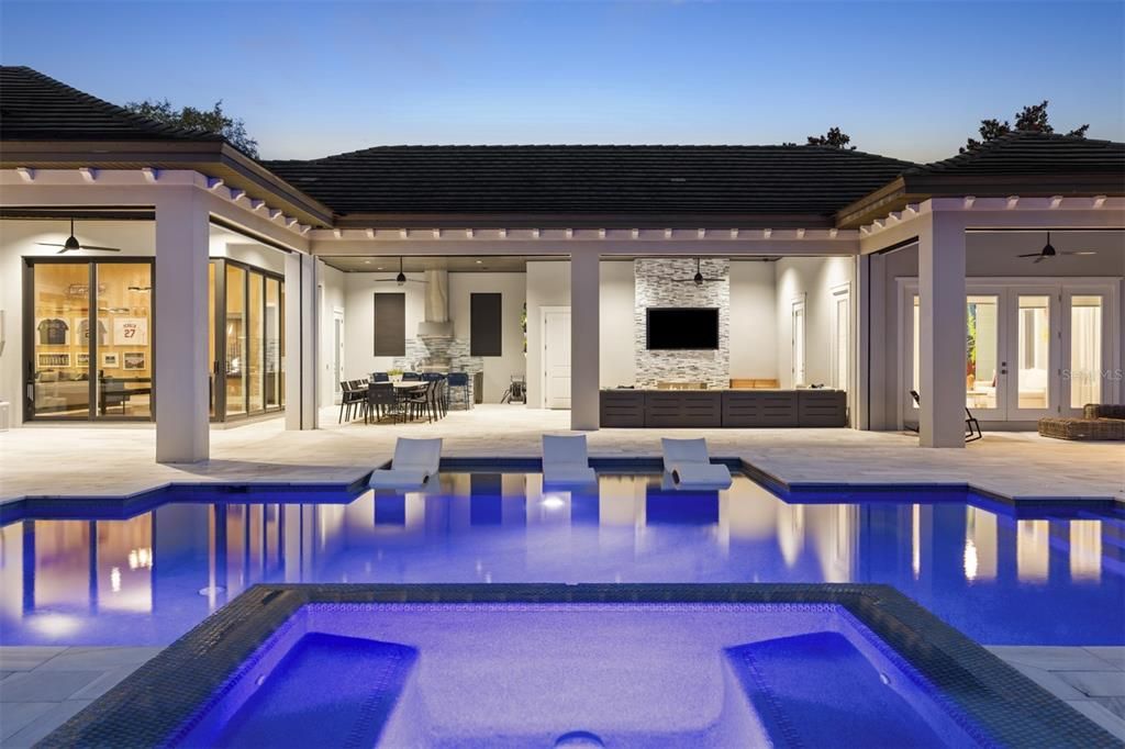 Exterior, Pool
