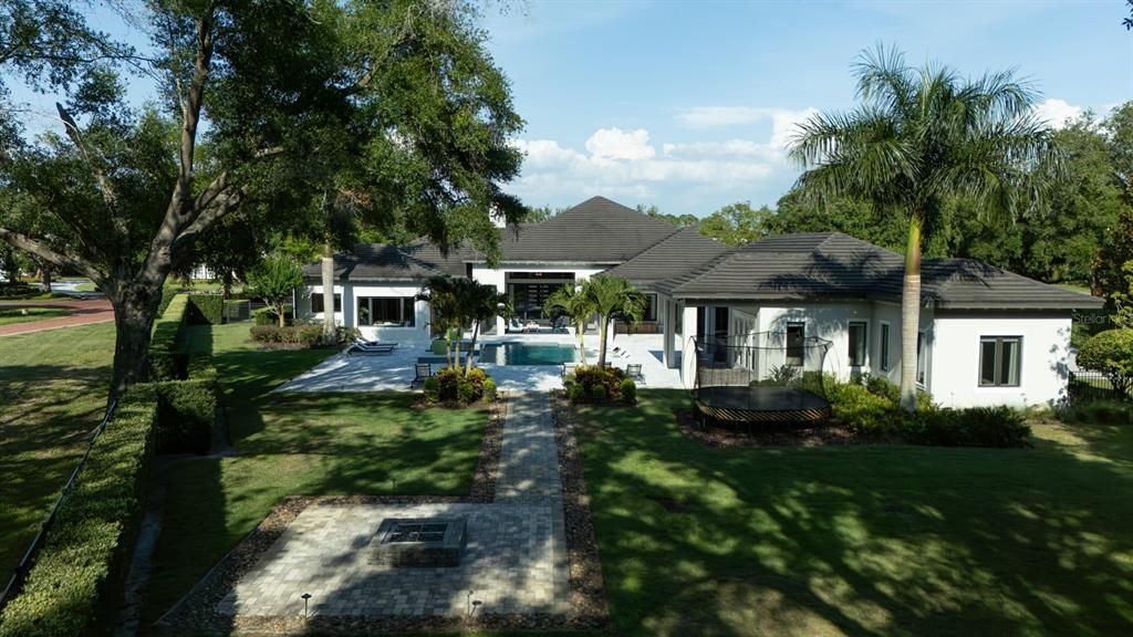 Backyard, Exterior, Facade, Pool, Ranch