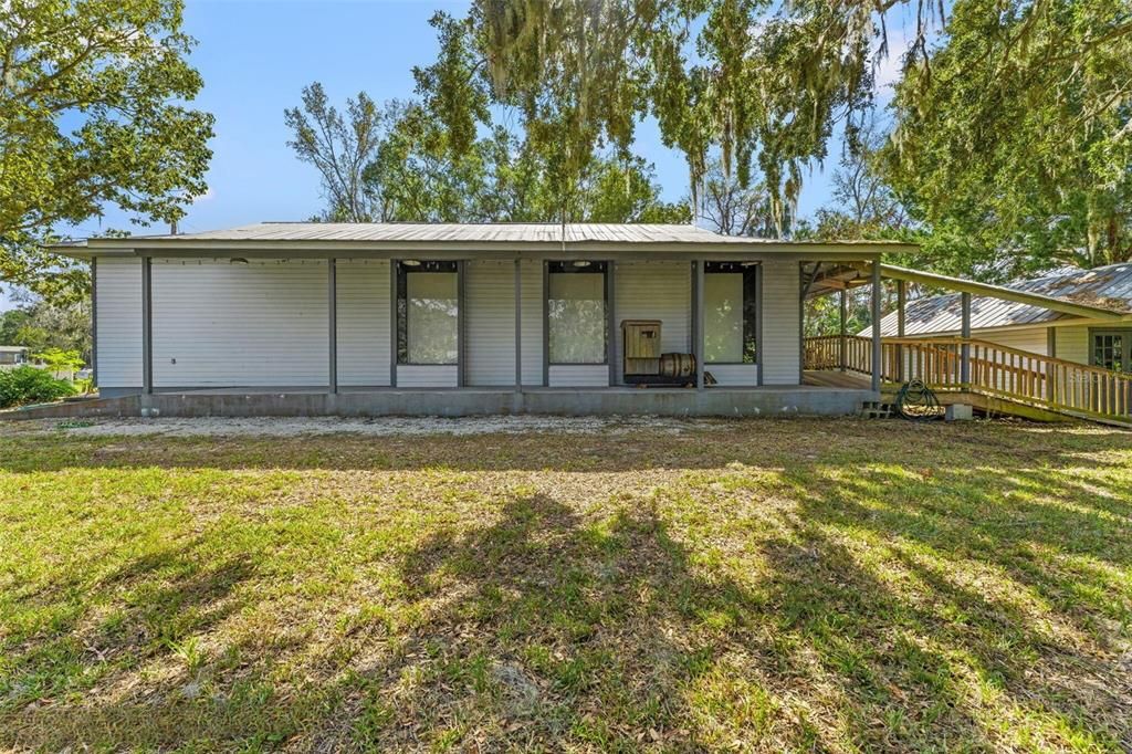 Backyard, Exterior