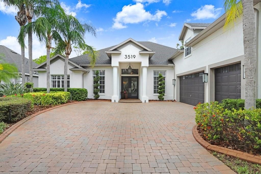Attached, Exterior, Facade, Ranch
