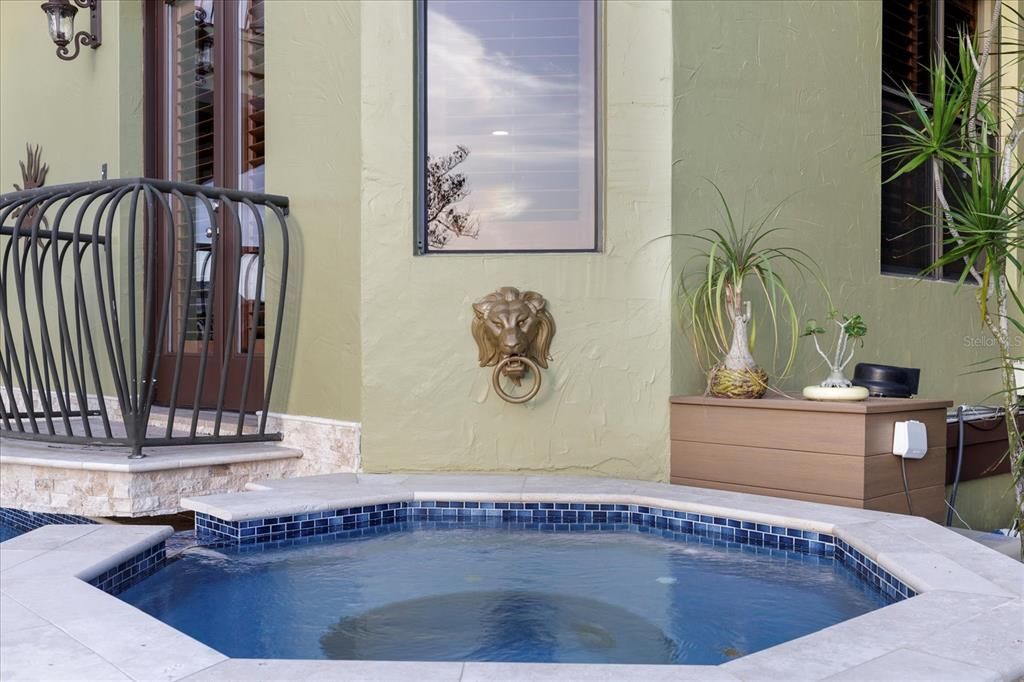 Exterior, Pool
