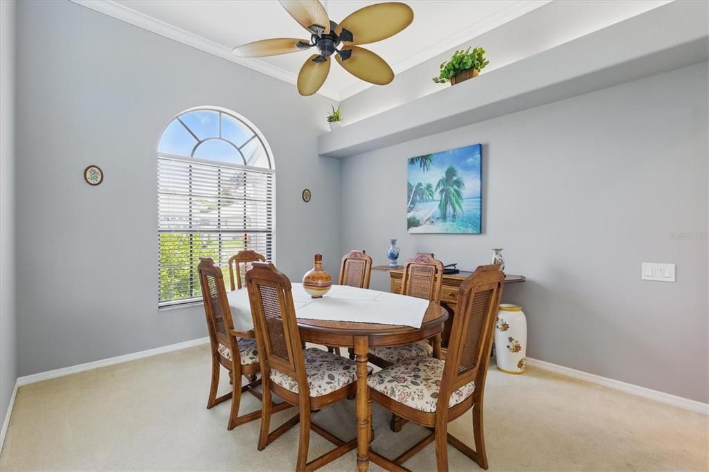 Dining room, Interior