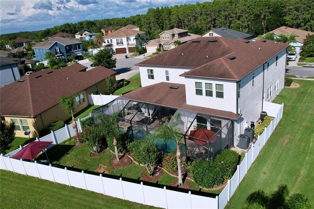 Exterior, Drone