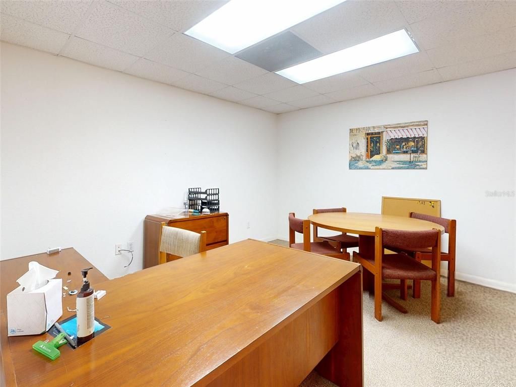 Dining room, Interior, Recessed Lighting