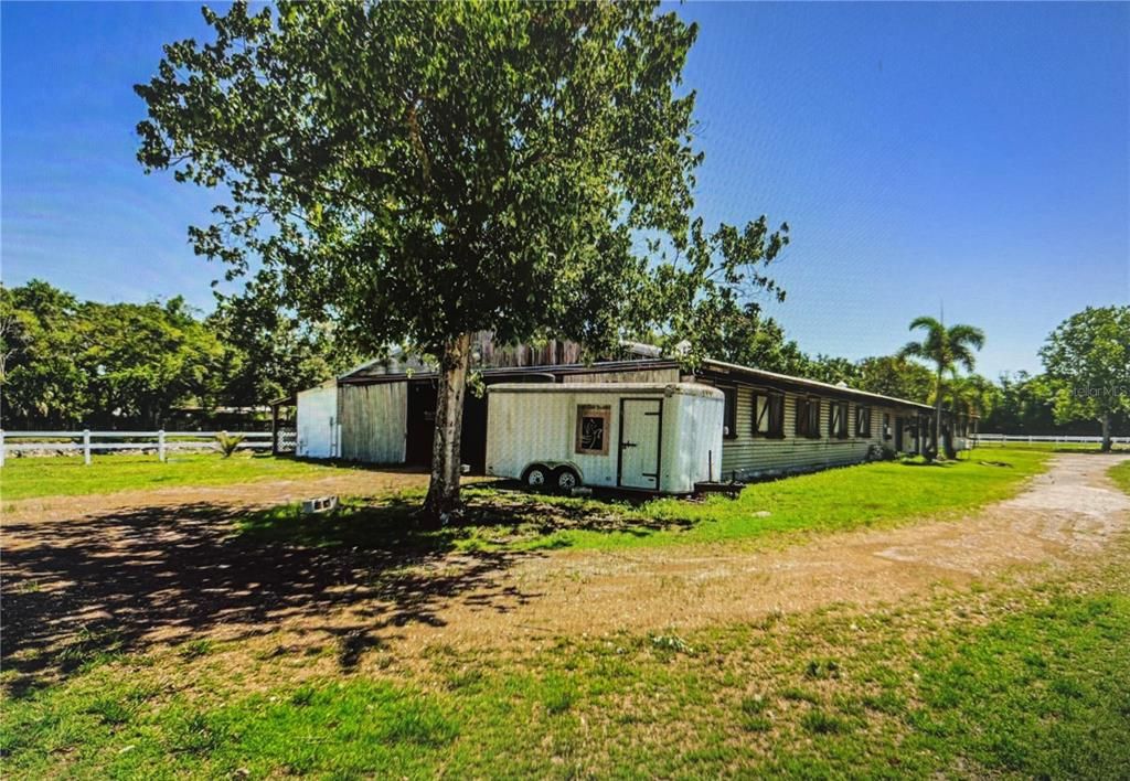 Backyard, Exterior